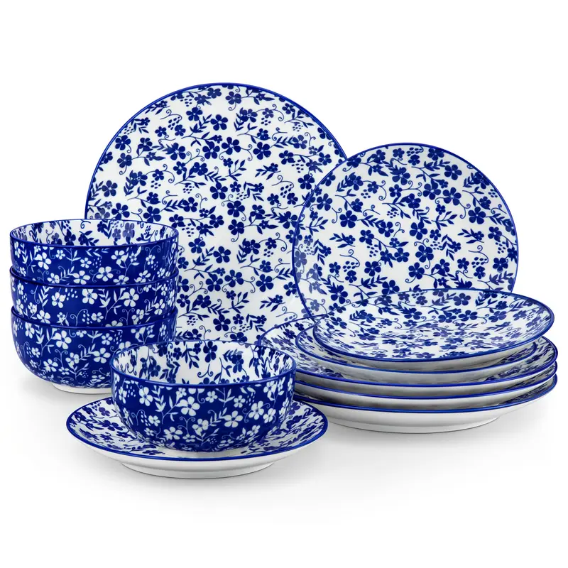 Service de Table 12 Pièces en Porcelaine Bleu et Blanc – Motifs Floraux Élégants