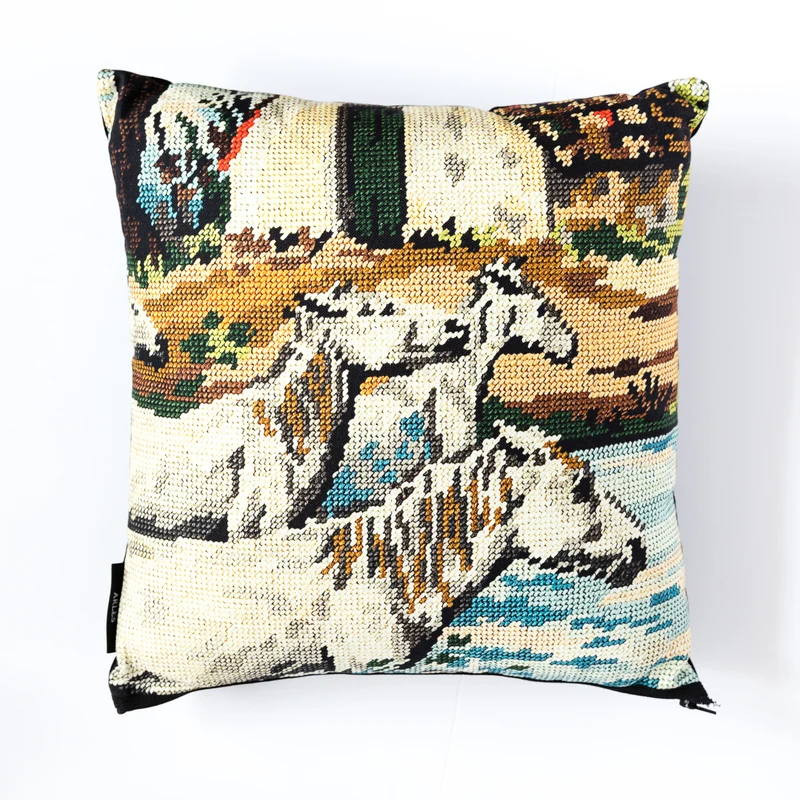 COUSSIN CAMARGUAIS