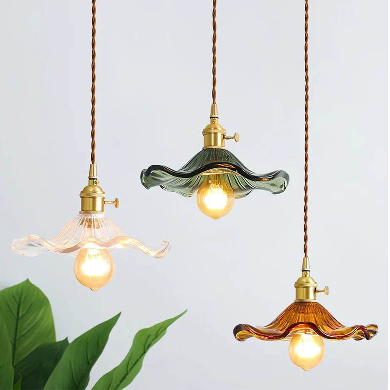 Suspension Fleur d’Hibiscus – Lampe Design en Verre Soufflé