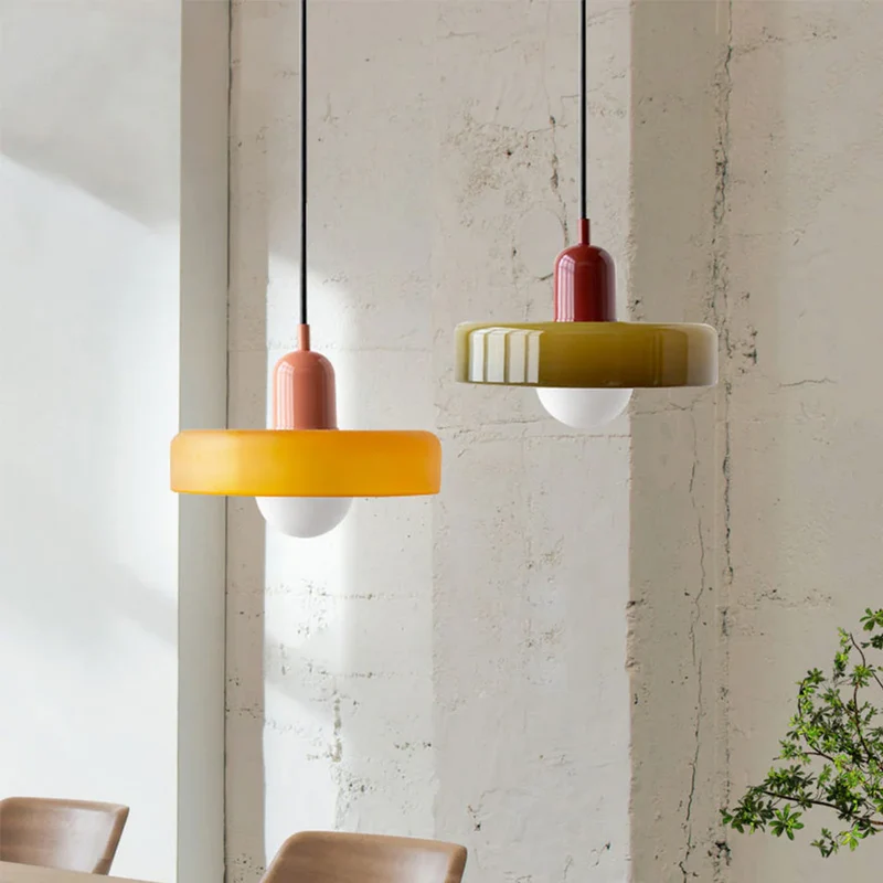 Luminaire Scandinave En Verre Coloré