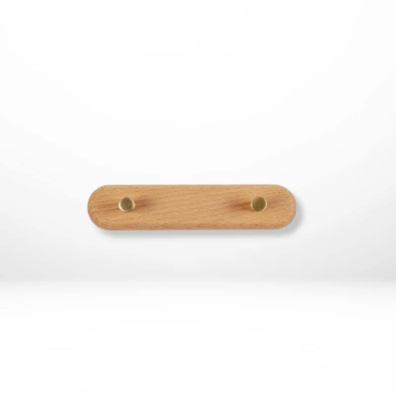 Nástěnný háček minimalistický dřevěný do předsíně