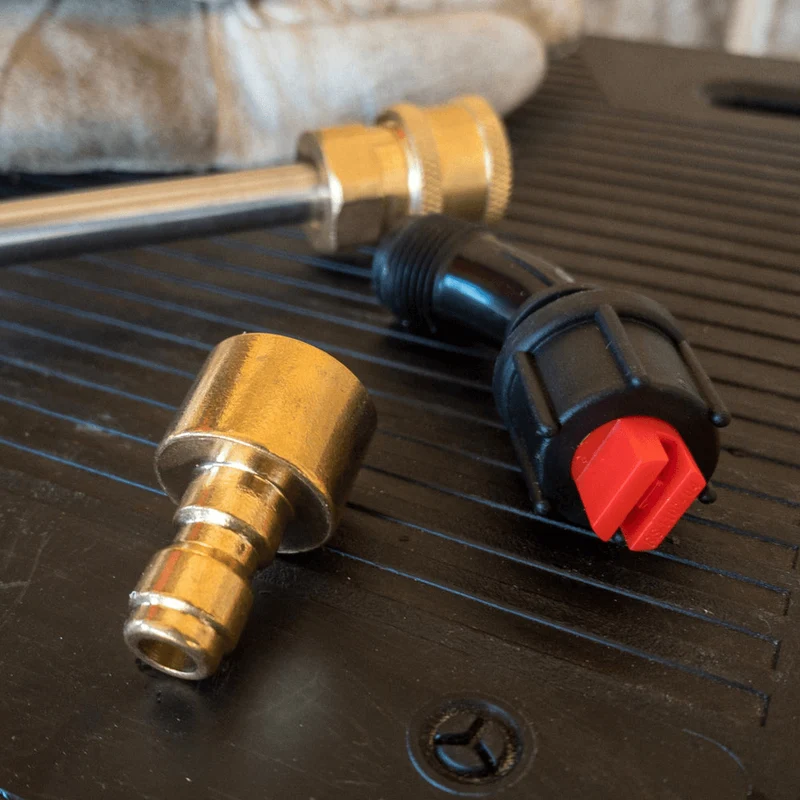 Adaptateur TeeJet FlowZone | Connexion Rapide + Buse 110° Inclus