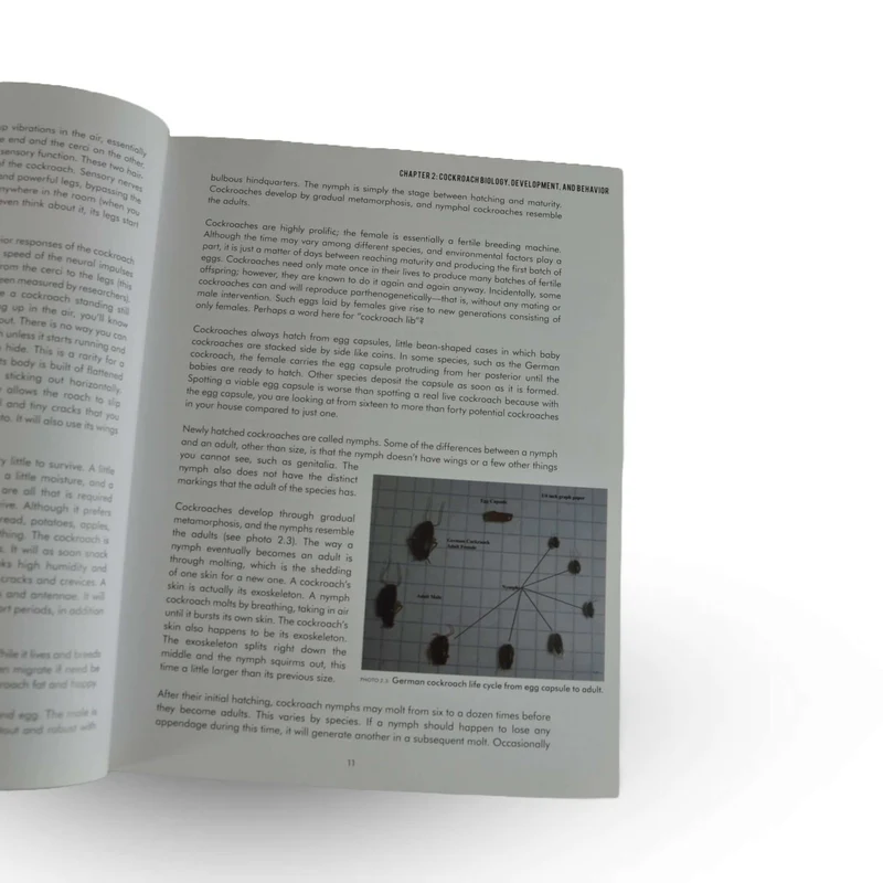 The Cockroach Combat Manual II, Livre sur les Coquerelles