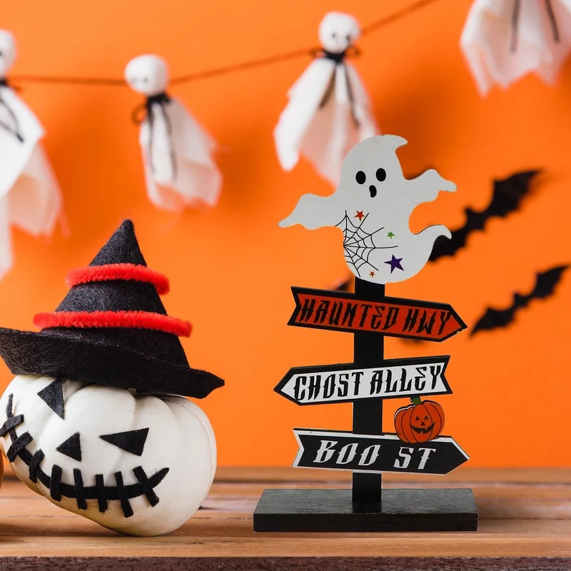 Halloween Wooden Signpost Decorations with Directional Arrows and Tabletop Text Labels