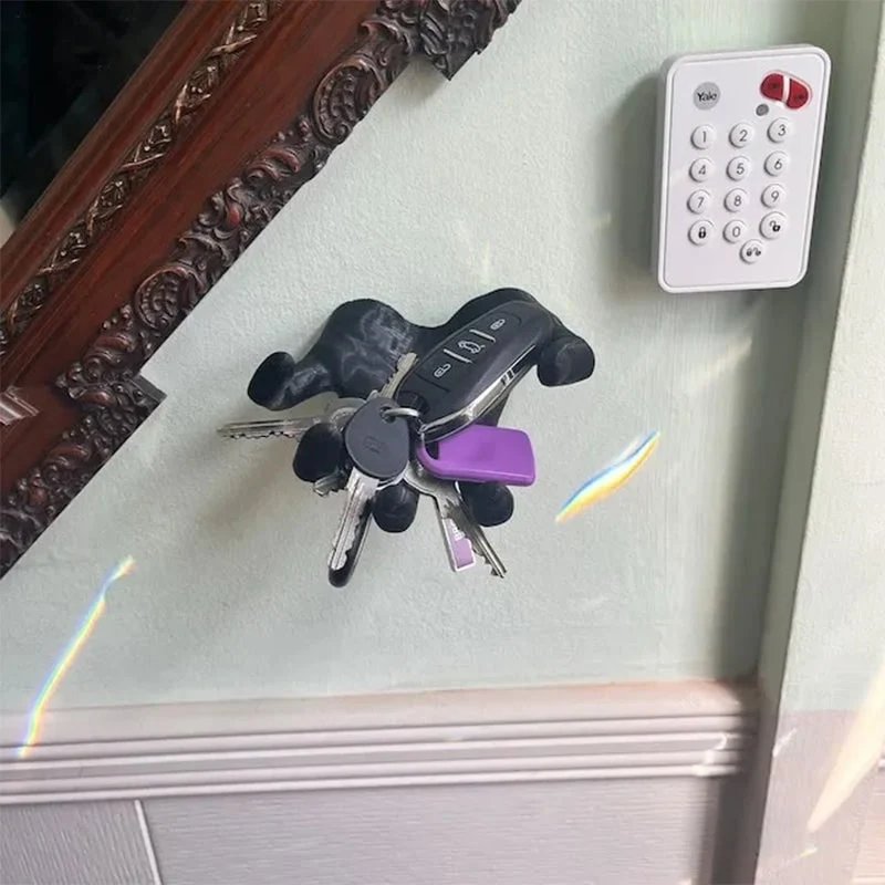 Halloween Wall-Mounted Demon Hand Hanger, Black Gothic Wall Decoration and Key Holder