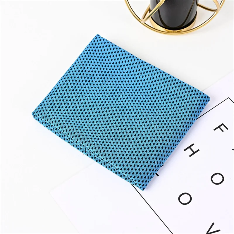 Quick-Drying Cooling Towel with Dot Pattern