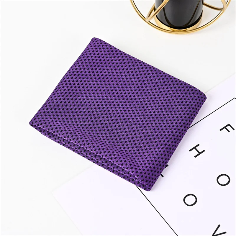 Quick-Drying Cooling Towel with Dot Pattern
