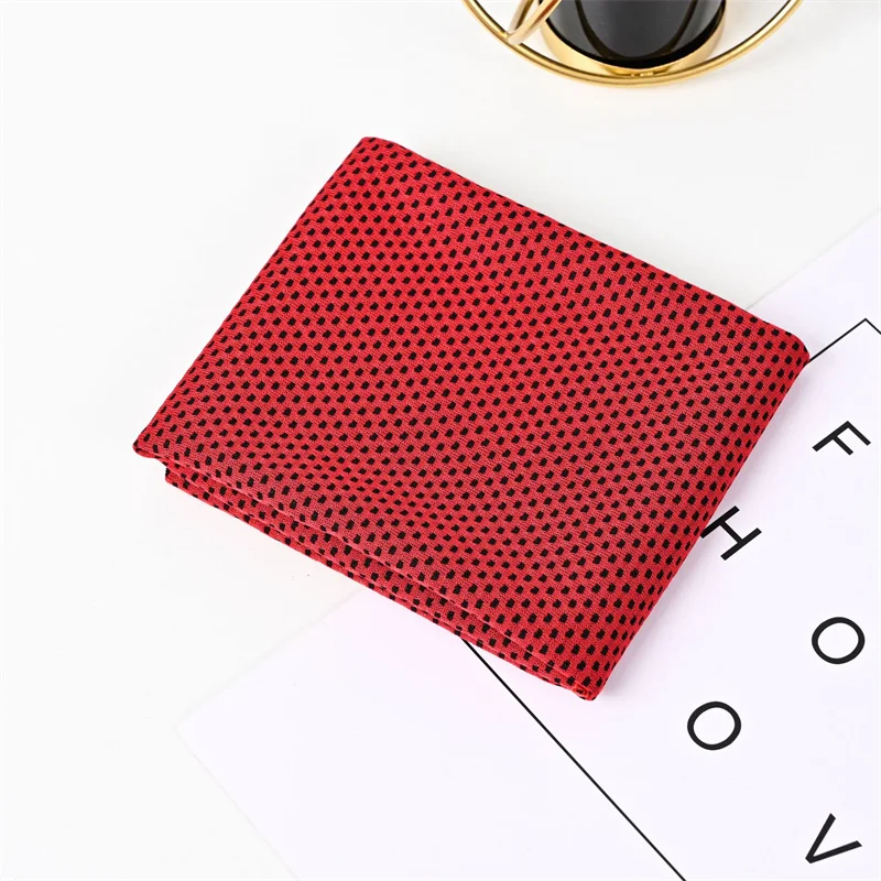 Quick-Drying Cooling Towel with Dot Pattern