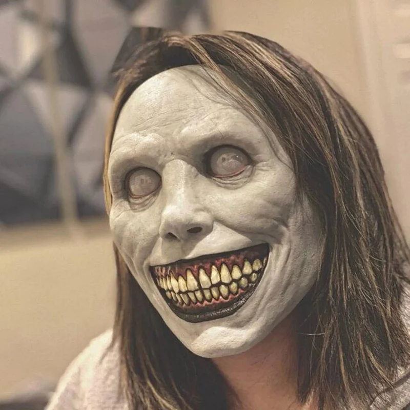 Halloween Costume: Scary Demon Mask with Sharp Teeth and Wrinkles for Dressing Up at a Party