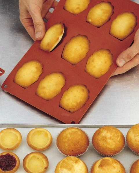 Moule à madeleines, anti-adhésif