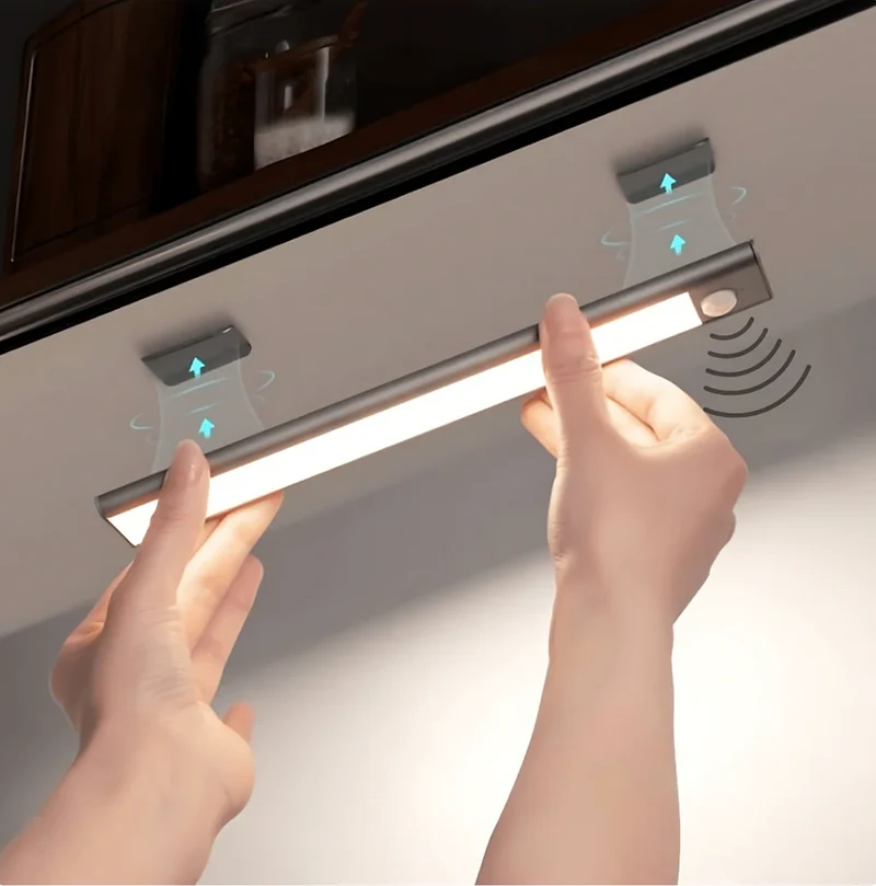Wireless rechargeable LED lamp with motion sensor - Slim design and magnetic mount