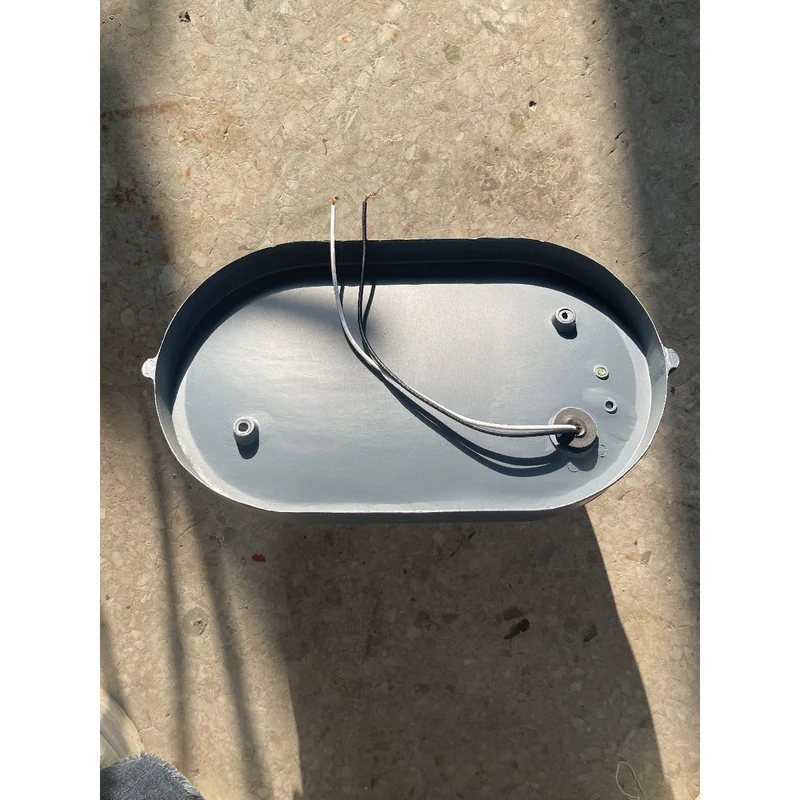 Outdoor industrial bulkhead wall lamp Oval weather-resistant design