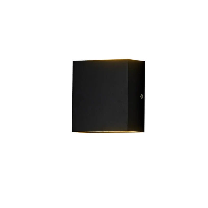 Smart outdoor LED lighting with motion sensor