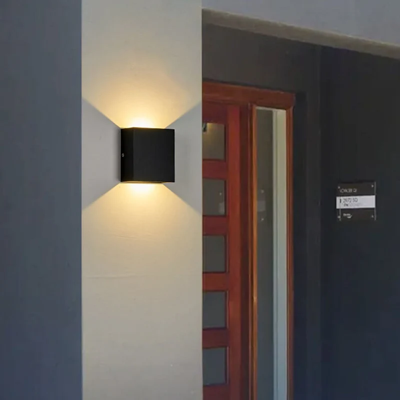 Smart outdoor LED lighting with motion sensor