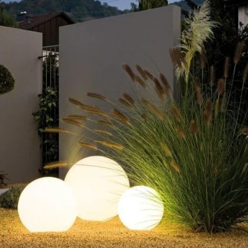 Elegant outdoor spherical LED lighting