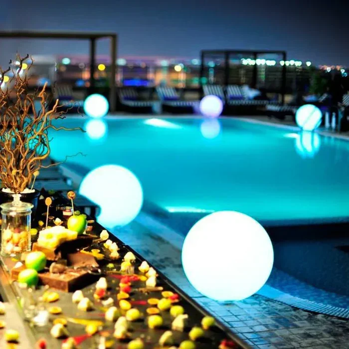 Elegant outdoor spherical LED lighting