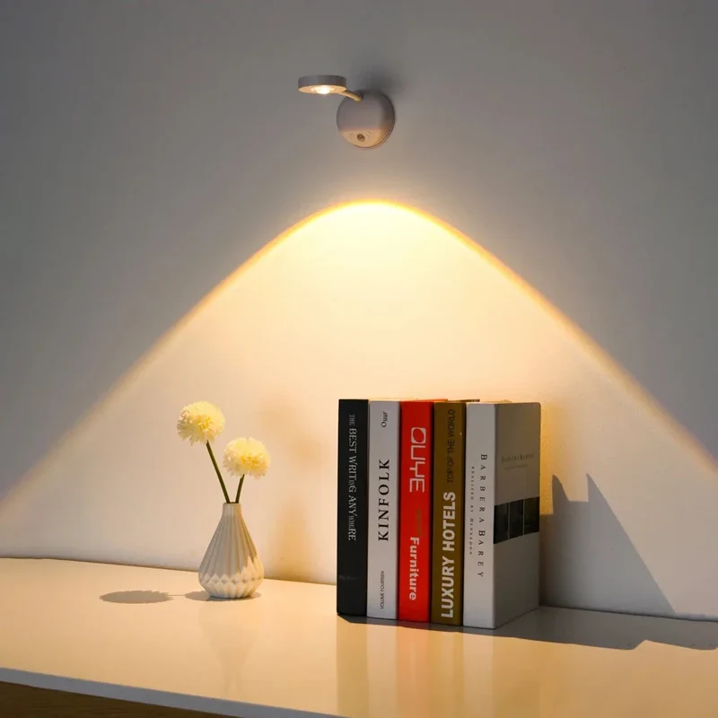 Compact easy-to-install LED lamp with motion sensor