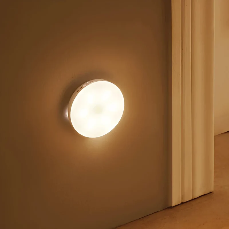 Energy-saving motion sensor lamp