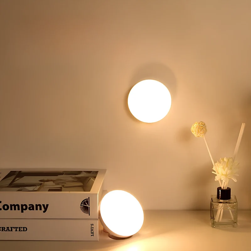 Energy-saving motion sensor lamp