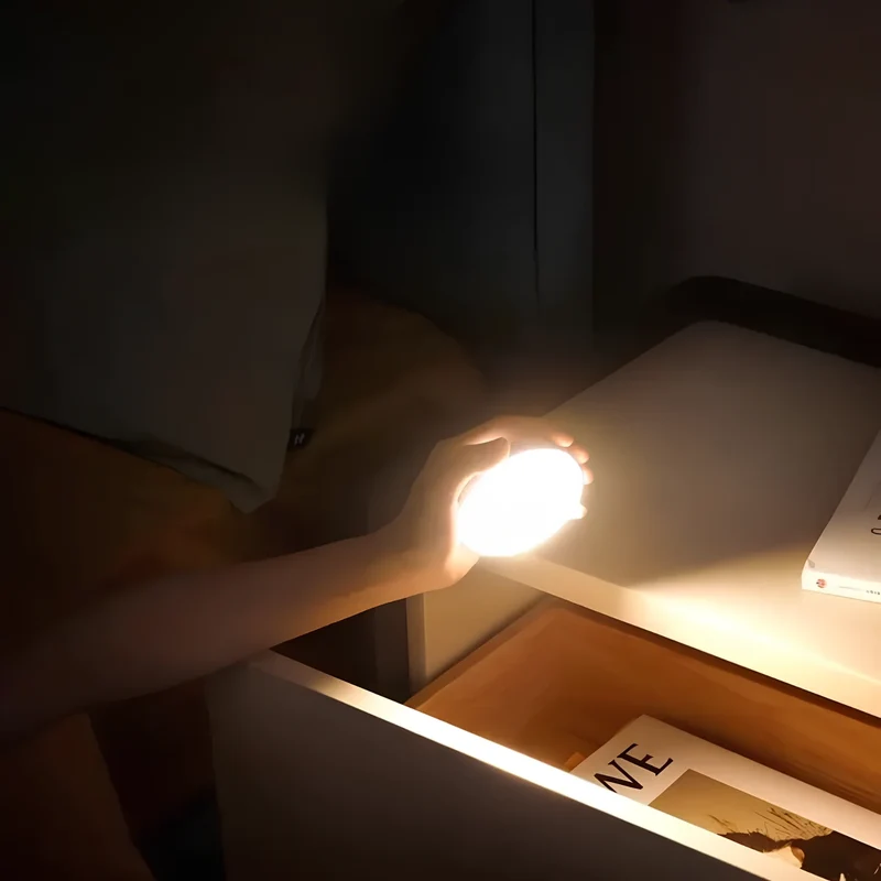 Energy-saving motion sensor lamp
