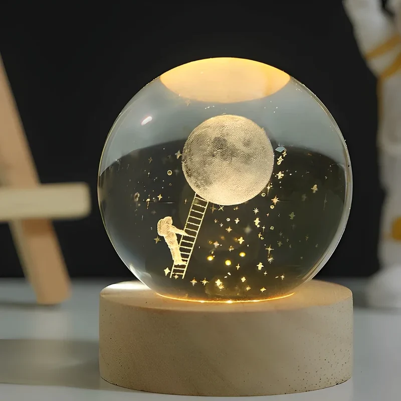 Decorative crystal ball with 3D pattern