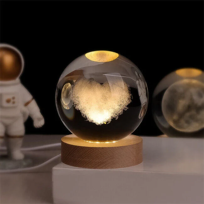 Decorative crystal ball with 3D pattern