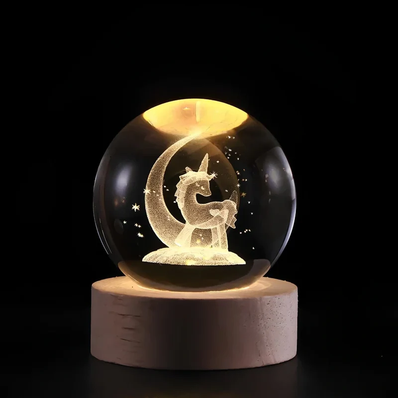 Decorative crystal ball with 3D pattern