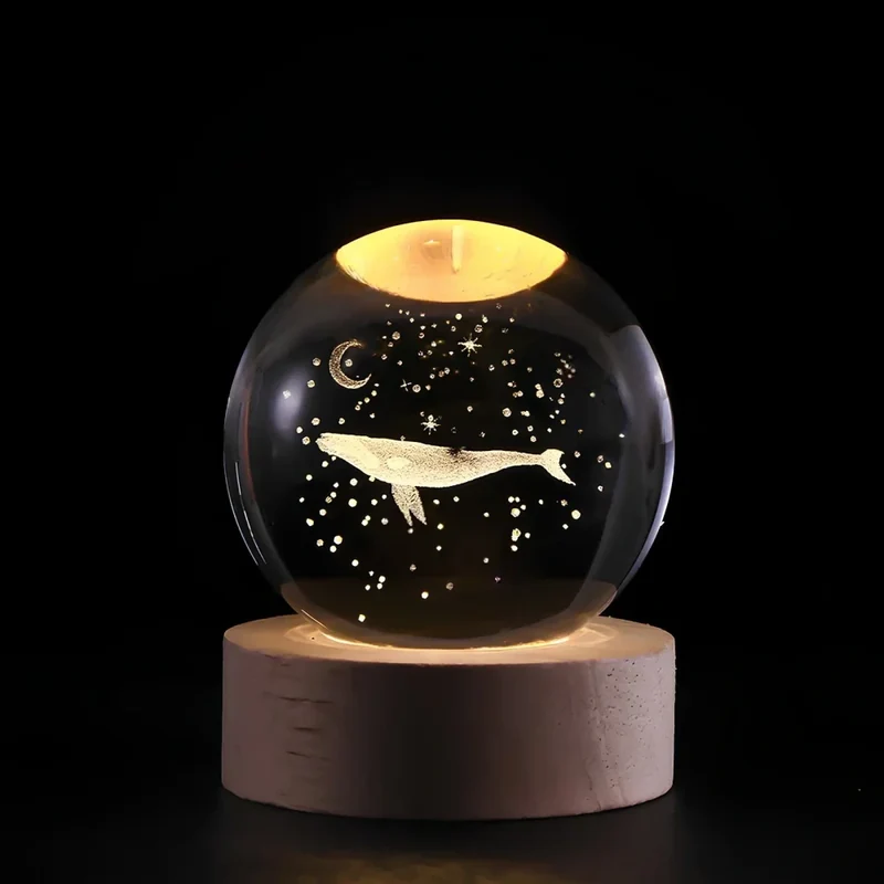 Decorative crystal ball with 3D pattern