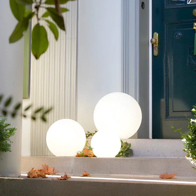 Outdoor garden ball lamp