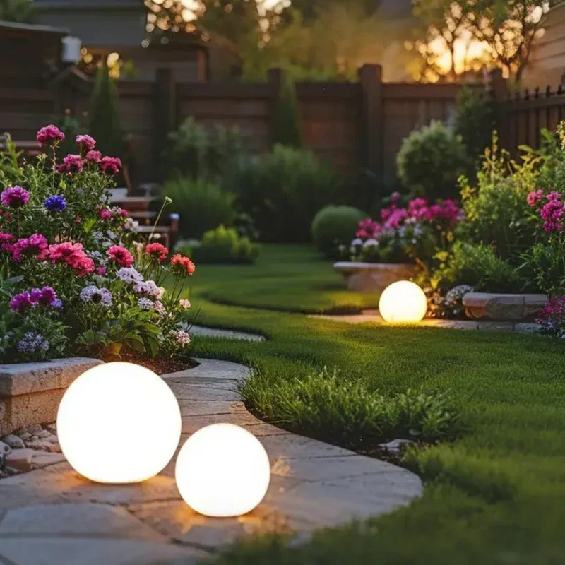 Outdoor garden ball lamp