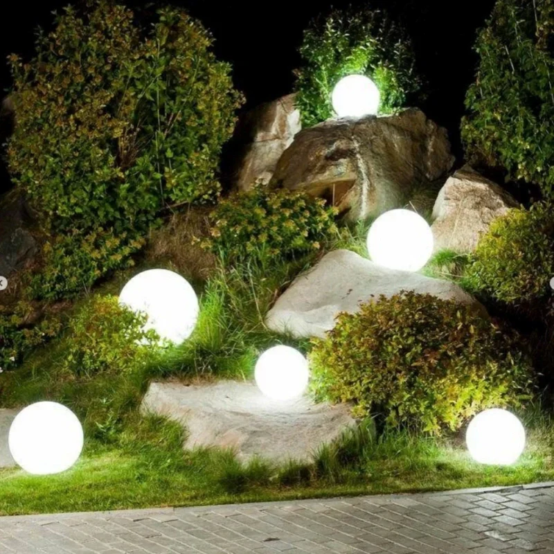 Outdoor garden ball lamp