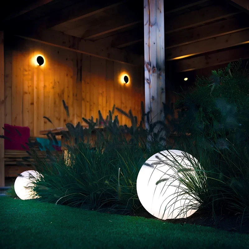 Outdoor garden ball lamp