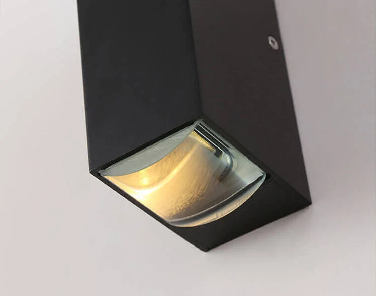 Elegant Waterproof Outdoor LED Wall Lamp – Modern Rectangular Design