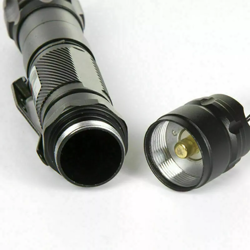 Precise long-range green laser pointer