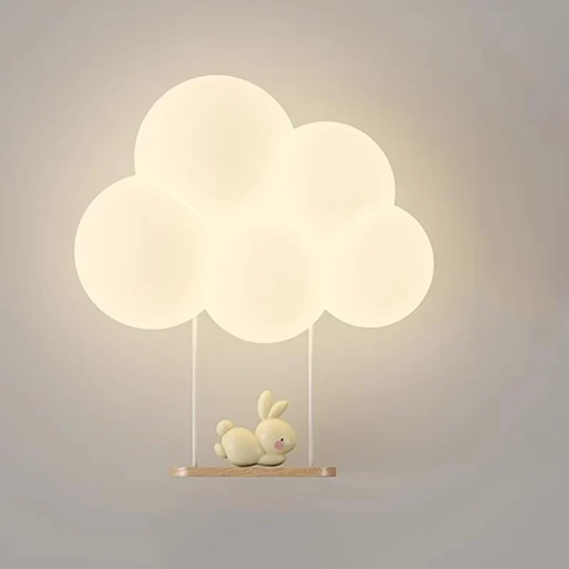 Delicate cloud-shaped LED lamp