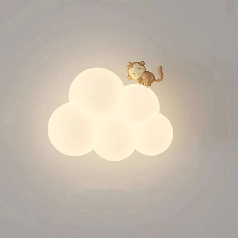 Delicate cloud-shaped LED lamp