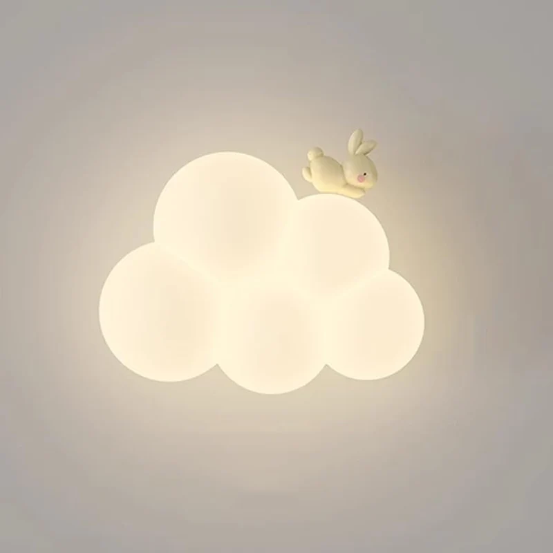 Delicate cloud-shaped LED lamp