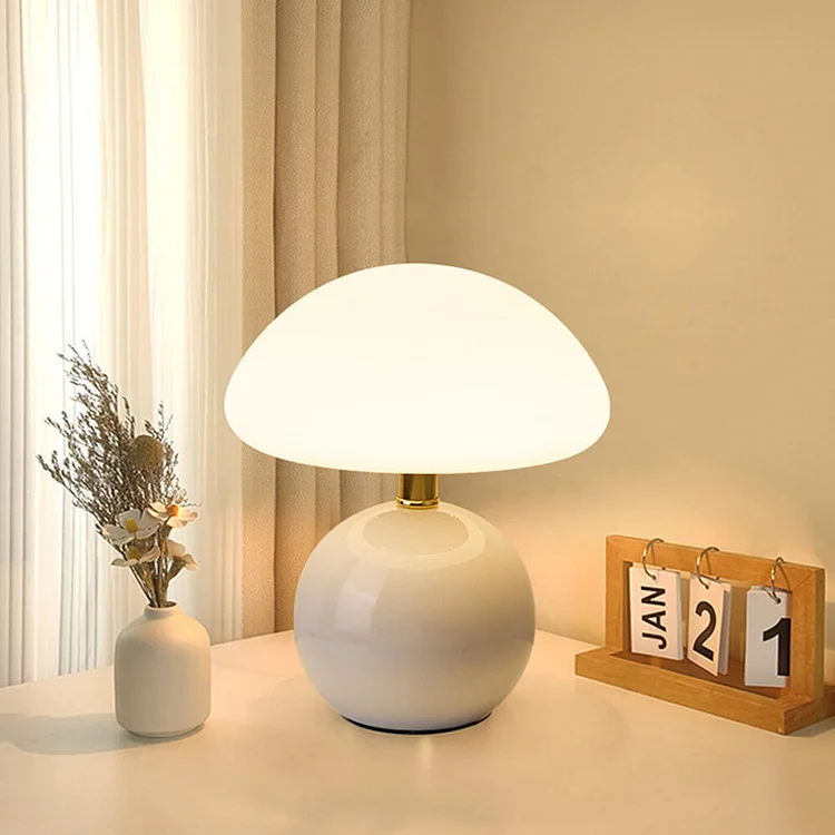 Elegant minimalist retro mushroom table lamp