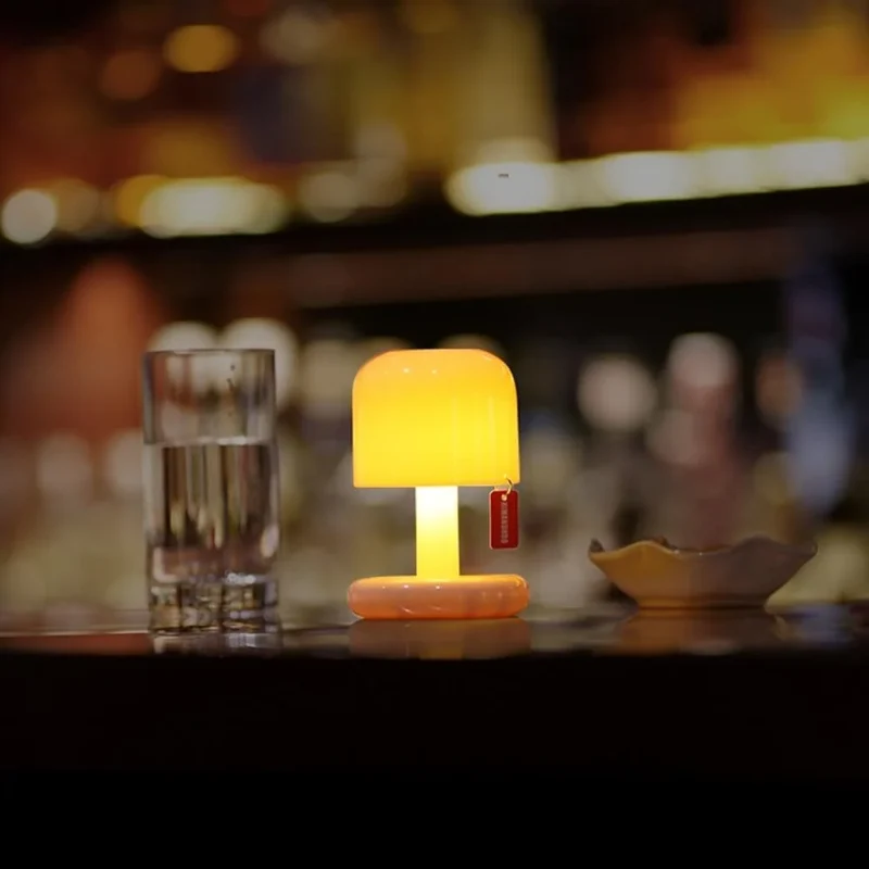 Compact Projection Lamp for Home Glow