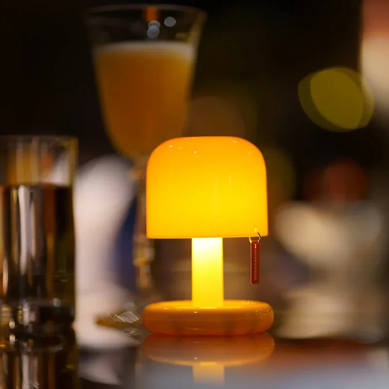 Compact Projection Lamp for Home Glow