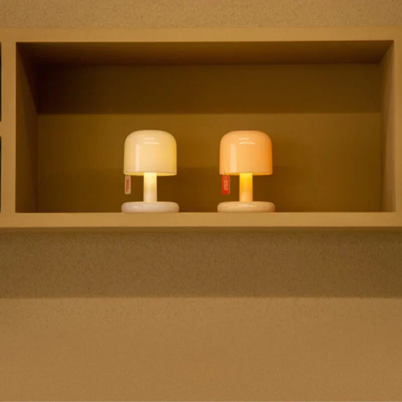 Compact Projection Lamp for Home Glow