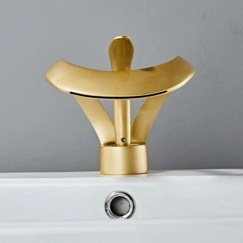 Robinet Cascade Luxe - Laiton Doré Brossé - Salle de Bain