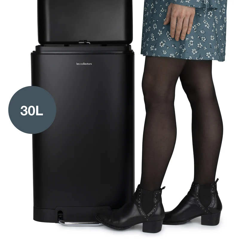 Poubelle pédale 30L - édition noir