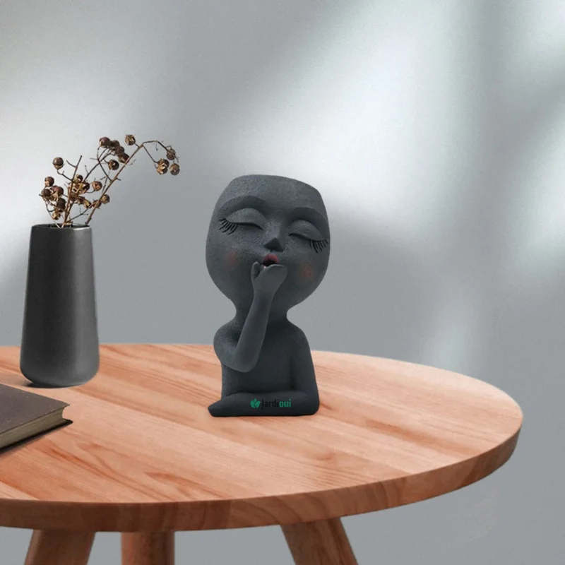 Pot de Fleur Visage Contemplatif