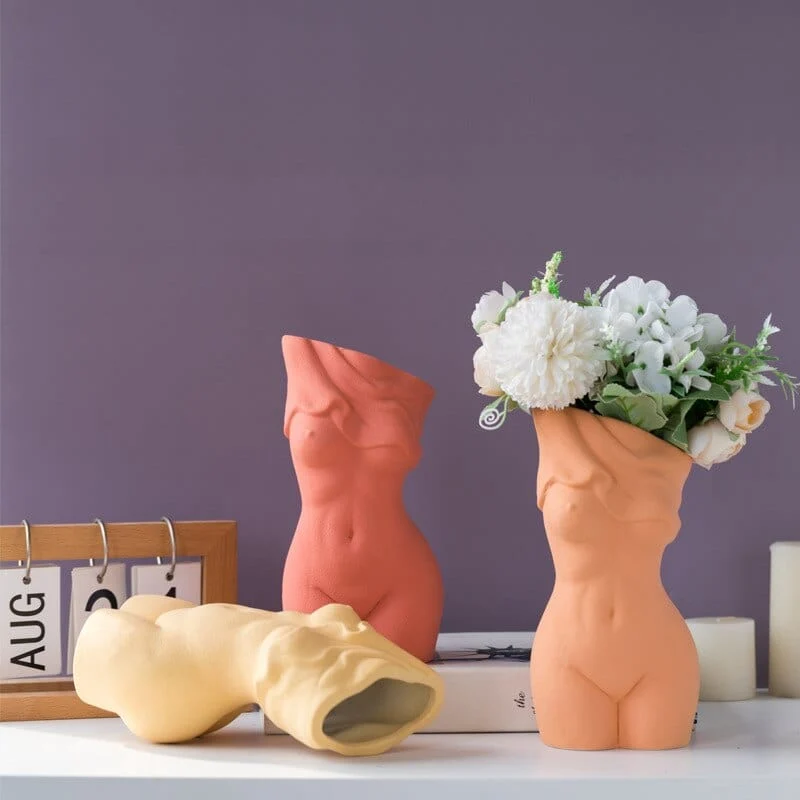 Vase Corps de Femme en Céramique