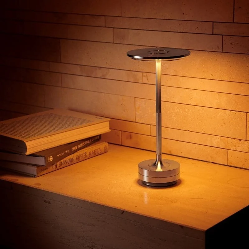 Lampe de table nordique sans fil