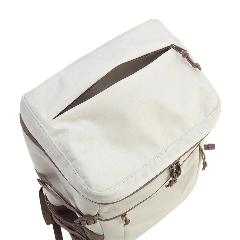 Coleman Walker Square Backpack Unisex Lightweight Large Capacity 30L